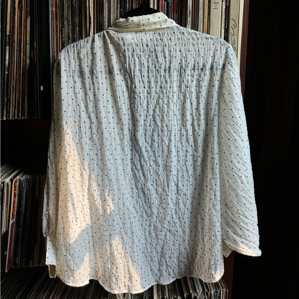 American Threads blouse - Picture 2 of 4